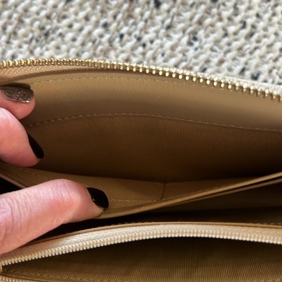 Gold star Jimmy Choo wallet - Picture 6 of 7